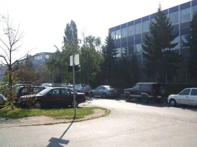 Kiadó kereskedelmi és ipari ingatlan Budapest XI. kerület, Bártfai utca