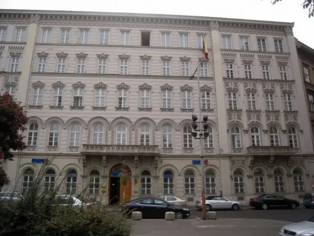 Kiadó kereskedelmi és ipari ingatlan Budapest V. kerület, József Nádor tér