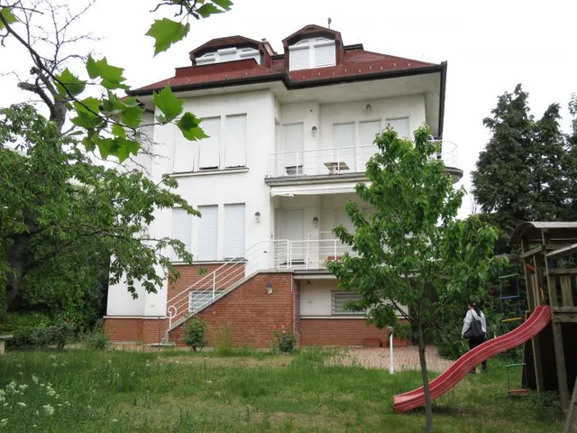Eladó ház Budapest II. kerület 460 nm