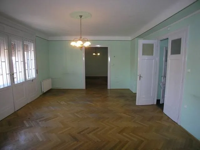 Eladó ház Budapest II. kerület, Törökvész út 305 nm
