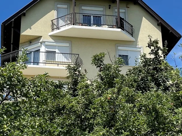 Eladó ház Budaörs 400 nm