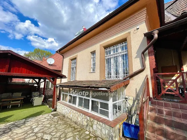 Miskolc eladó családi ház 2+1 fél szobás: 20 millió Ft