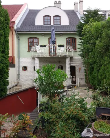 Eladó ház Budapest XVII. kerület, Strázsahegy 210 nm