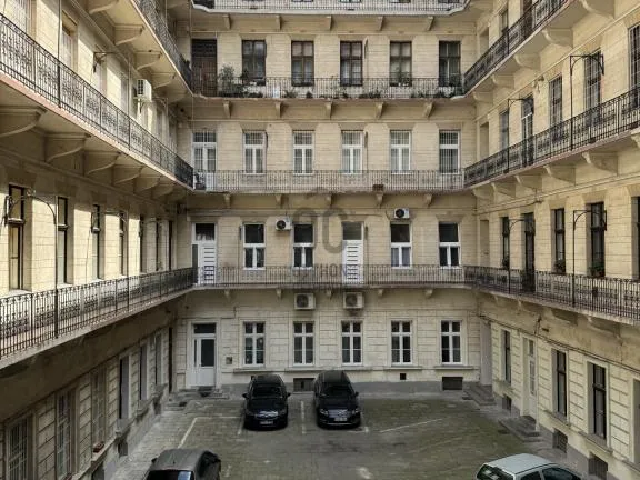 Eladó lakás Budapest VI. kerület 106 nm