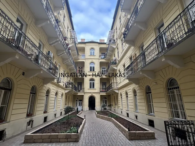 Eladó lakás Budapest XIV. kerület, Istvánmező 190 nm