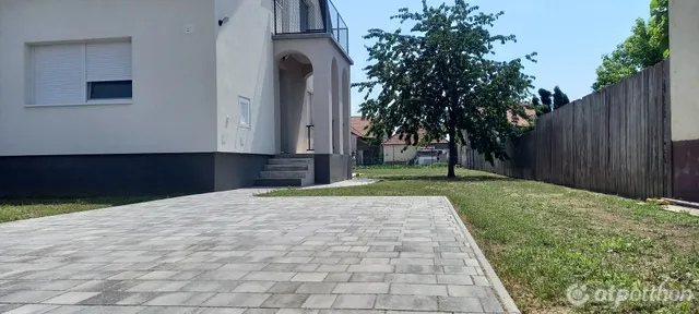 Eladó ház Szeged 190 nm