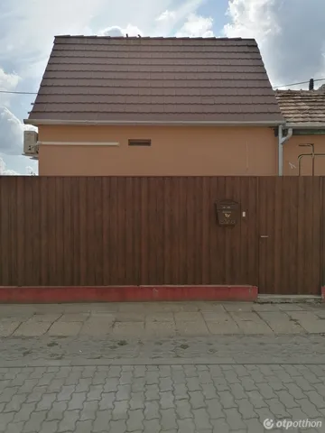 Eladó ház Budapest X. kerület, Újhegy 45 nm