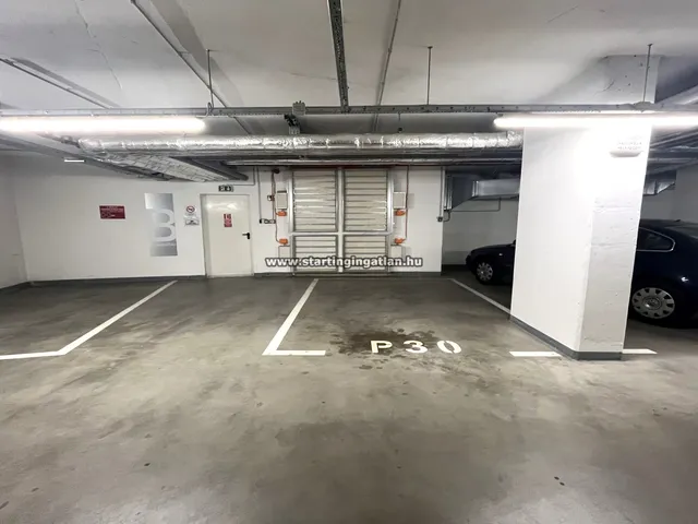 Eladó garázs Budapest XIII. kerület, Lőportárdűlő 10 nm