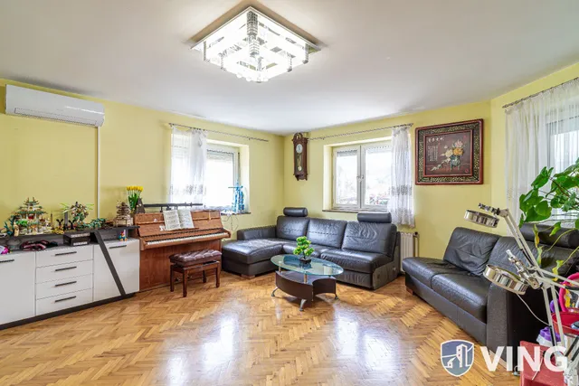 Szeged eladó családi ház 10 szobás: 149,9 millió Ft