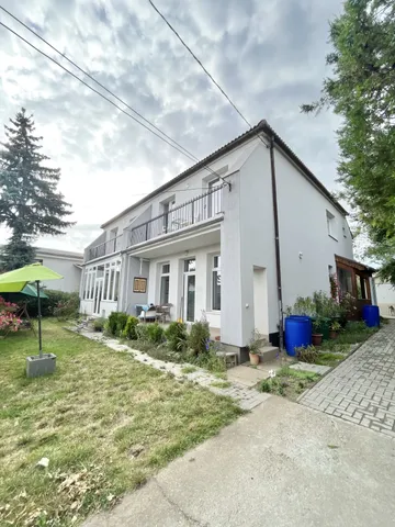 Eladó ház Pécs 260 nm