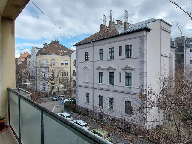 Eladó lakás Budapest VI. kerület 67 nm