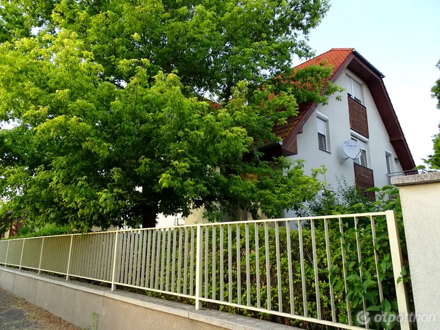 Eladó lakás Győr, Bácsa 110 nm