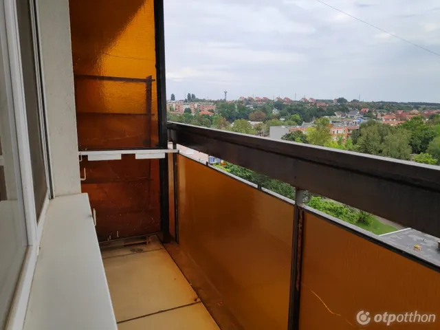 Eladó lakás Veszprém, Egyetemváros 44 nm