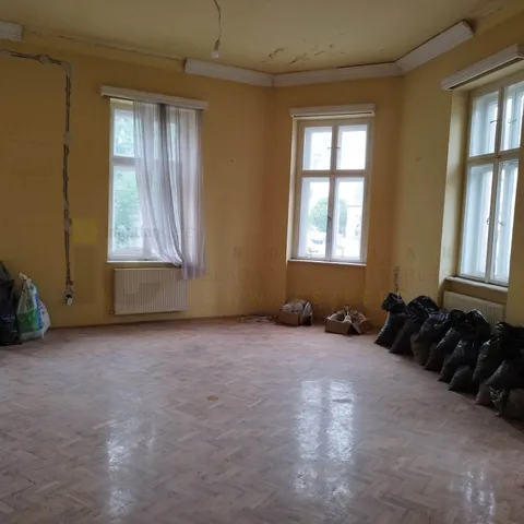 Eladó lakás Szeged, Rókus 99 nm
