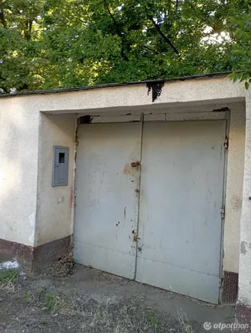 Eladó garázs Debrecen, Dobozi lakótelep 17 nm