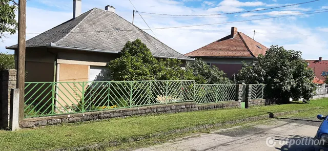 Eladó ház Pécs, Krúdy Gyula 30 90 nm
