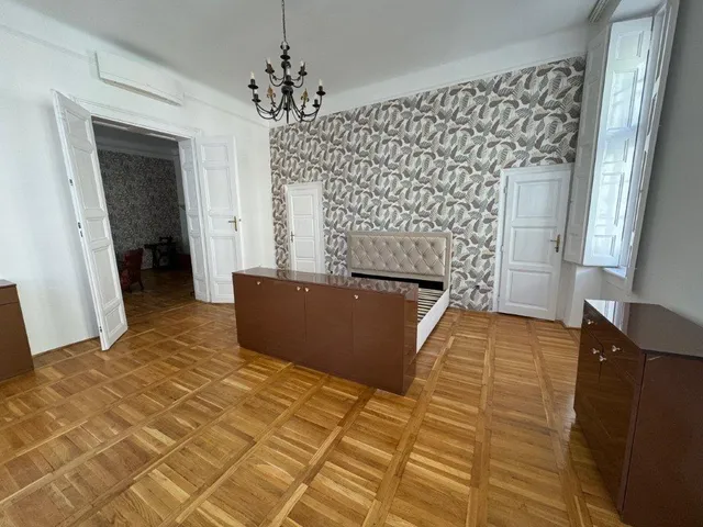 Eladó lakás Budapest IX. kerület, Belső Ferencváros, Erkel utca 115 nm