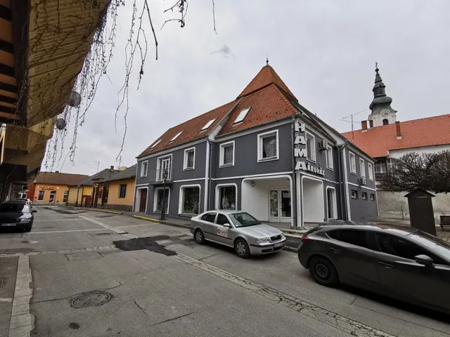 Eladó kereskedelmi és ipari ingatlan Szigetvár 550 nm