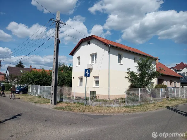 Eladó ház Debrecen, Biharikert 155 nm