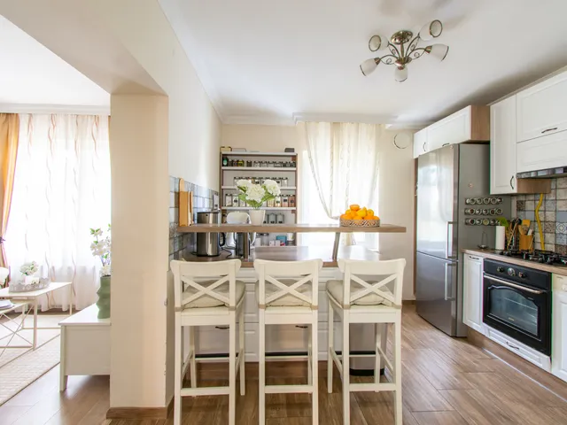 Debrecen eladó családi ház 6 szobás: 109,9 millió Ft