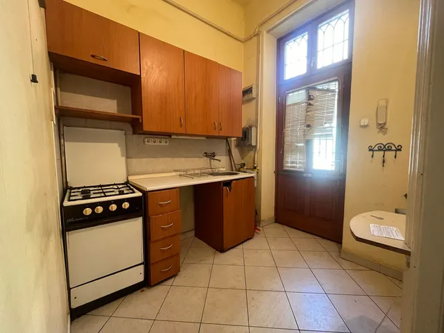 Eladó lakás Budapest VI. kerület, Nagykörúton kívüli terület 46 nm
