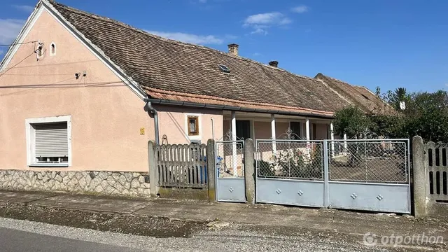 Eladó ház Dombóvár, Szecsenyi istvan 122 nm