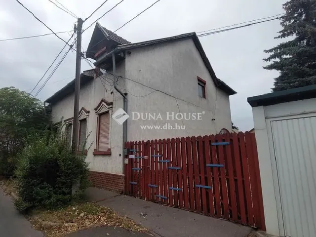 Eladó ház Budapest XV. kerület, Rákospalota 201 nm