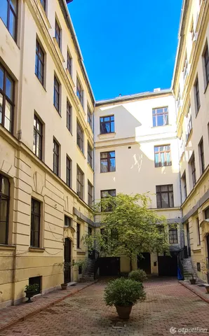 Eladó lakás Budapest VI. kerület 62 nm