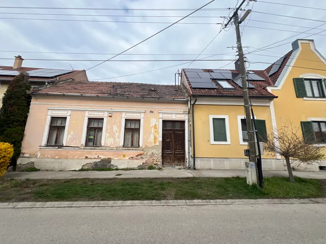 Eladó ház Győr, Újváros 90 nm