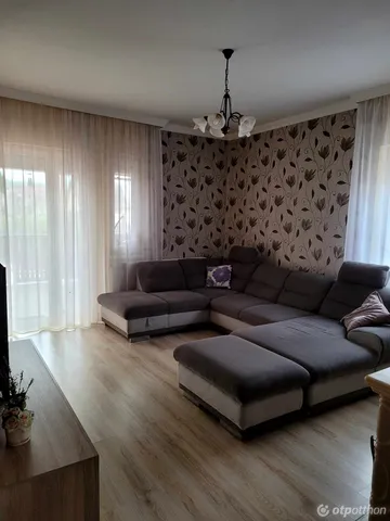 Eladó ház Debrecen, Lencztelep 140 nm