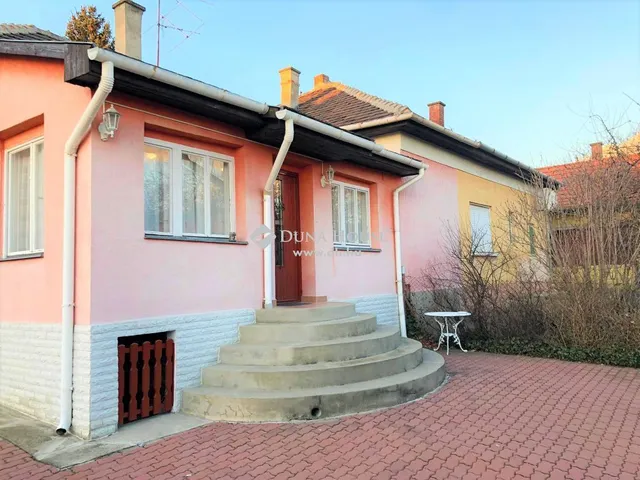 Eladó ház Budapest XXII. kerület, Baross Gábor telep 198 nm
