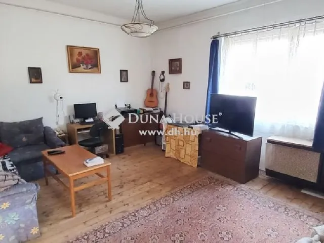 Budapest XVI. kerület eladó családi ház 5 szobás: 74,9 millió Ft