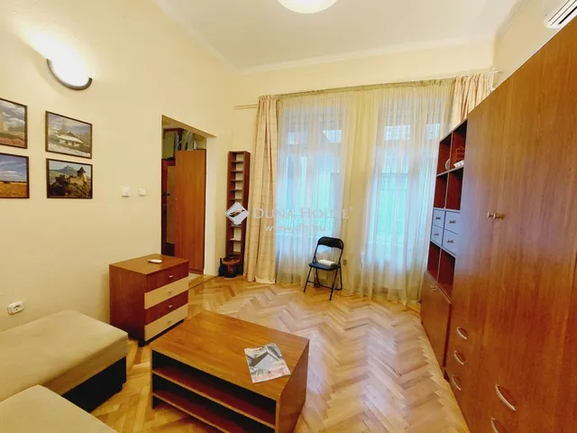 Eladó lakás Budapest VI. kerület, Nagykörúton kívüli terület 33 nm