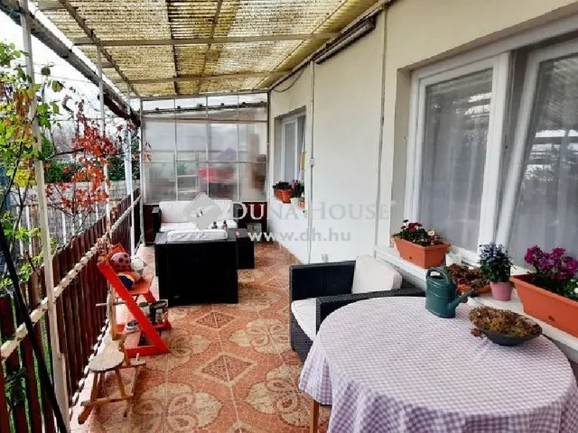 Budakeszi eladó házrész 1+2 fél szobás: 55 millió Ft