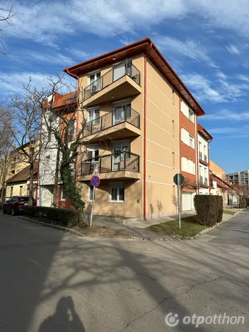 Eladó lakás Szolnok, Belváros 61 nm