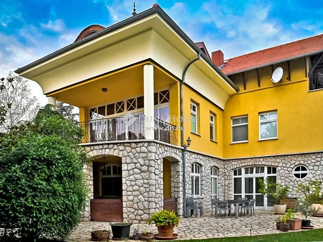 Eladó ház Pécs 335 nm