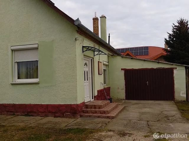 Eladó ház Győrasszonyfa 65 nm