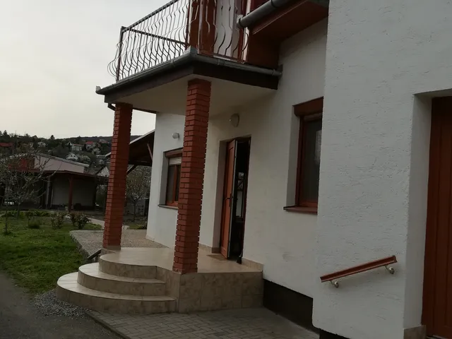 Eladó ház Pécs, Ürög 163 nm