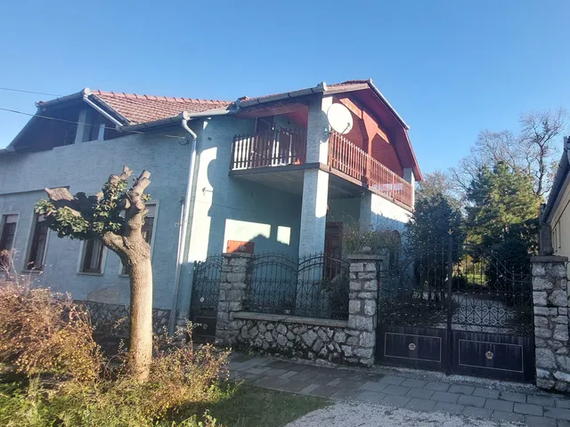 Eladó ház Dombóvár 200 nm