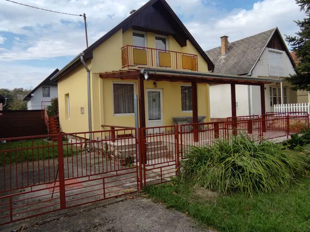 Eladó üdülő és hétvégi ház Dombóvár, Gunarasfürdő 70 nm