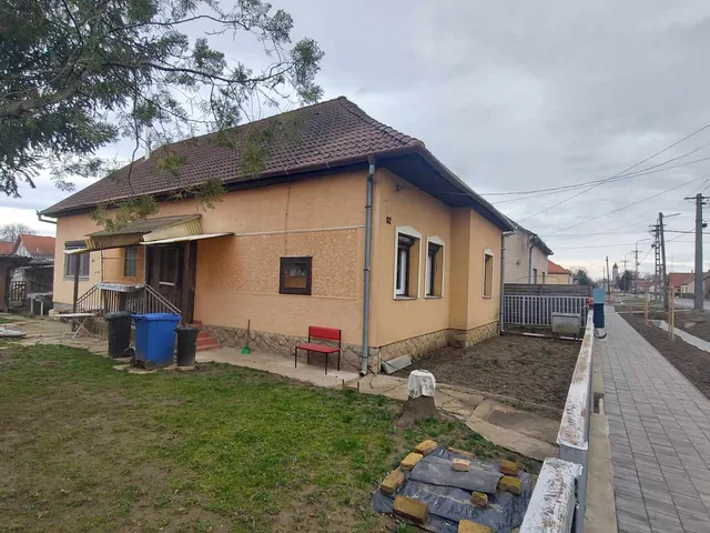 Eladó ház Dombóvár, Újdombóvár 95 nm