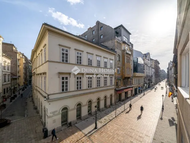 Eladó lakás Budapest V. kerület, Belváros 100 nm