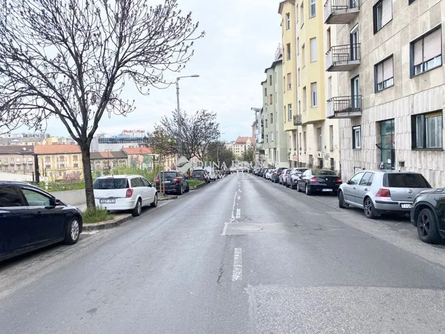 Eladó lakás Budapest I. kerület 74 nm