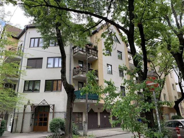 Eladó lakás Budapest III. kerület 112 nm