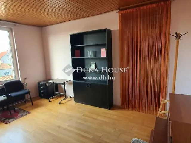 Eladó ház Dunaharaszti 327 nm
