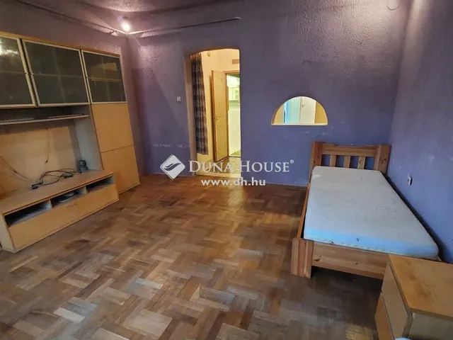 Budapest XX. kerület eladó sorház 1 szobás: 26 millió Ft