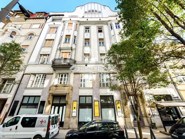 Eladó lakás Budapest V. kerület, Bank negyed 103 nm