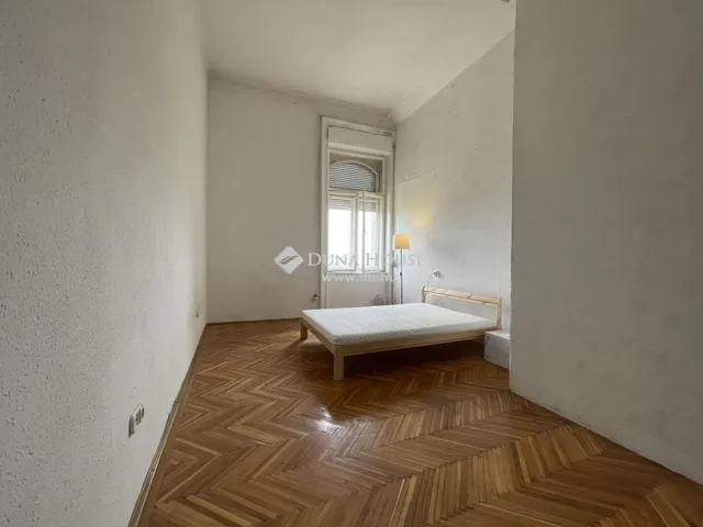 Eladó lakás Budapest VI. kerület 106 nm