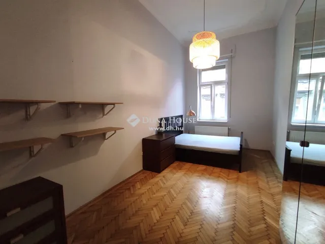 Eladó lakás Budapest VI. kerület 119 nm