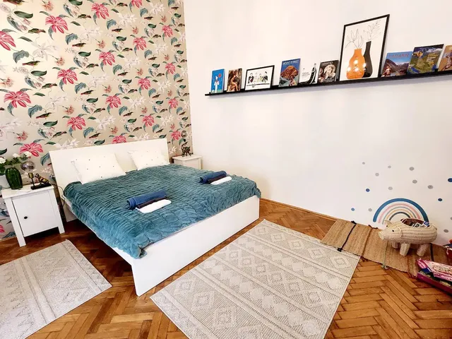 Eladó lakás Budapest VI. kerület, Nagykörúton belüli terület 72 nm